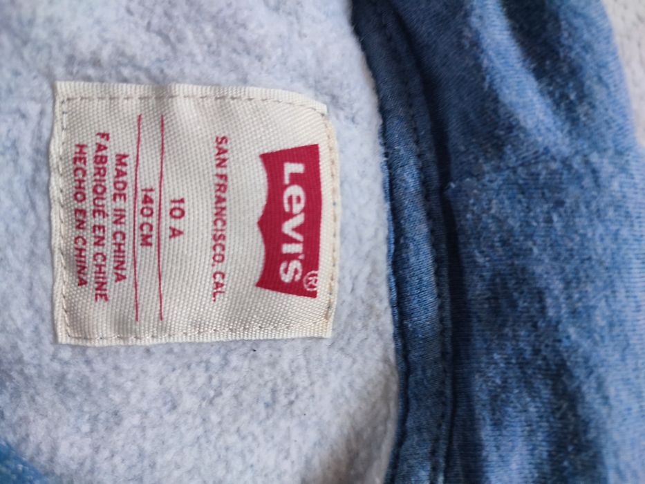 Sportowa sukienka firmy Levi's