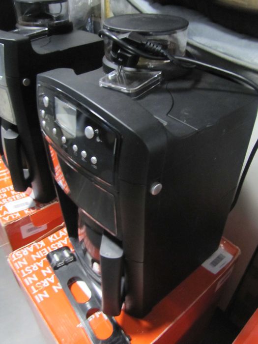 Ekspres do kawy z młynkiem na kawę ziarnistą stal Klarstein Aromatica