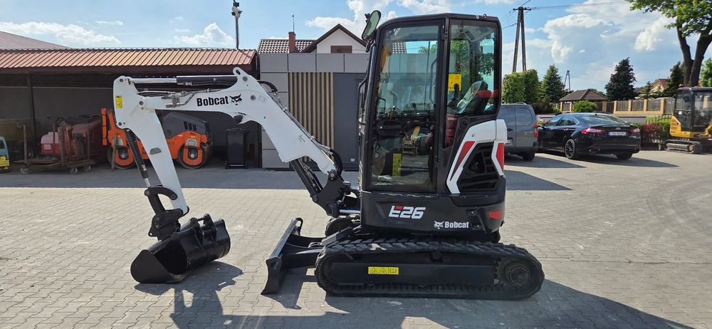 Bobcat <<Bobcat E26, 2021rok, tylko 1400 Mtg, waga 2600 kg, 2 łyżki, sprowadzona>>  <<Bobcat E26,2021rok,tylko 1400 Mtg,waga 2600 kg,2 łyżki,sprowadzona>>