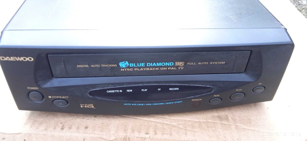 Відеомагнітофон (пишущий відеоплеєр) Daewoo Blue Diamond DV-K10W