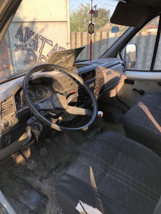 Продам газель на запчасти