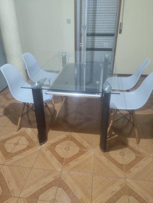 Conjunto de 4 cadeiras