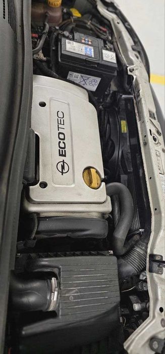 Opel Zafira 1.6 16V