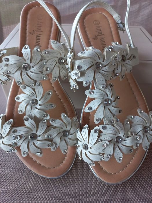 Sandały letnie  r.37,wew.23cm