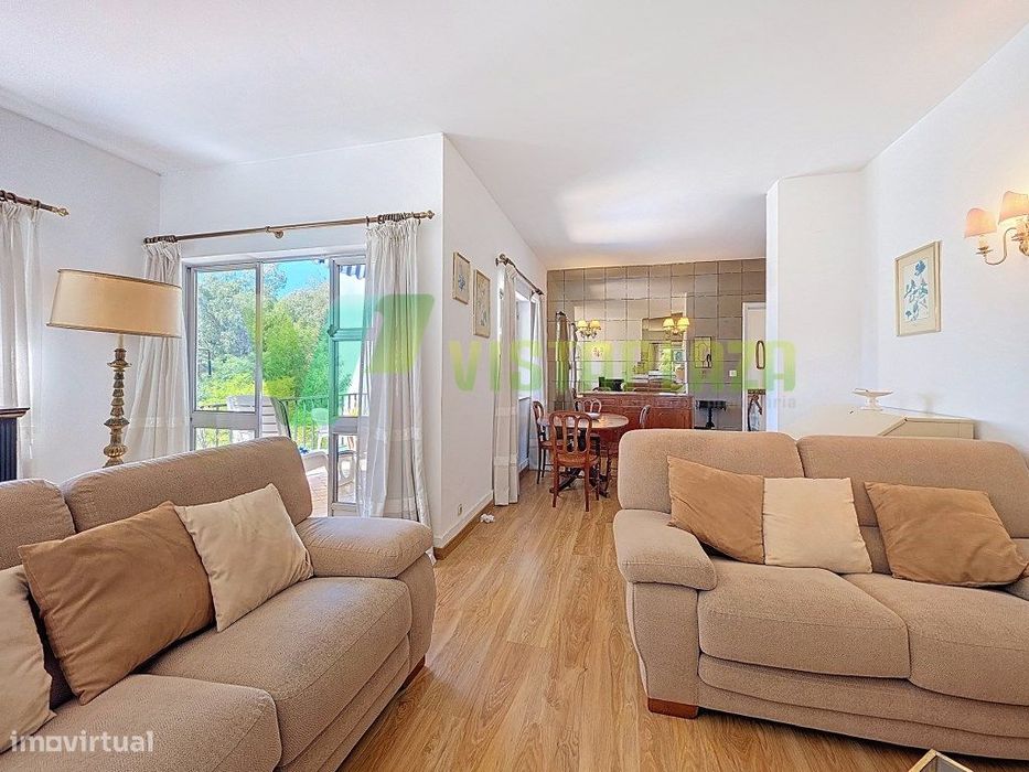 Apartamento T3 com Arrecadação em Zona Tranquila na Penina, Portimão — Alvor, Faro