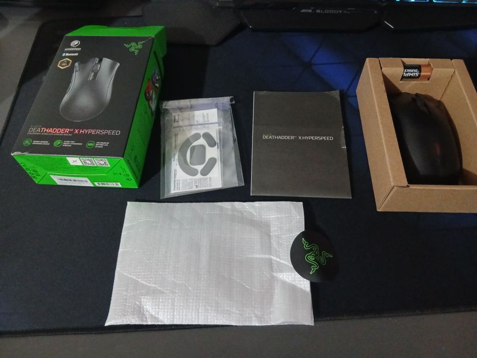Razer DeathAdder v2 x HyperSpeed