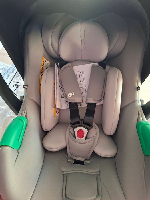 Fotelik samochodowy z bazą ISOFIX