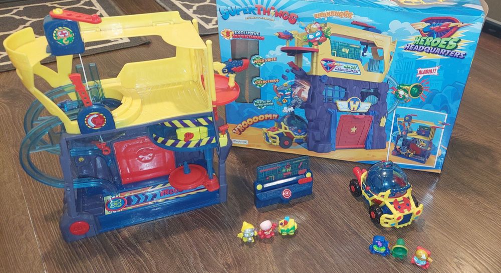 Super things heroses headquarters