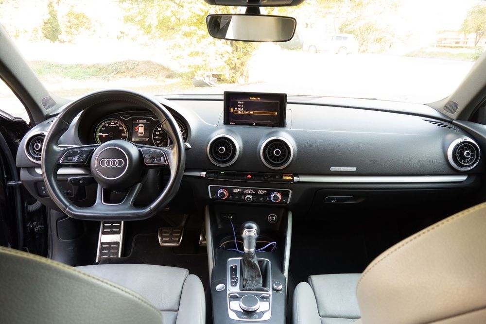 Audi A3 E-tron Sportback Hybrid Ауді А3 Етрон Електро