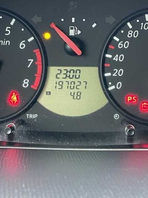 Bom e Barato Nissan Micra 1.2 Visia AC