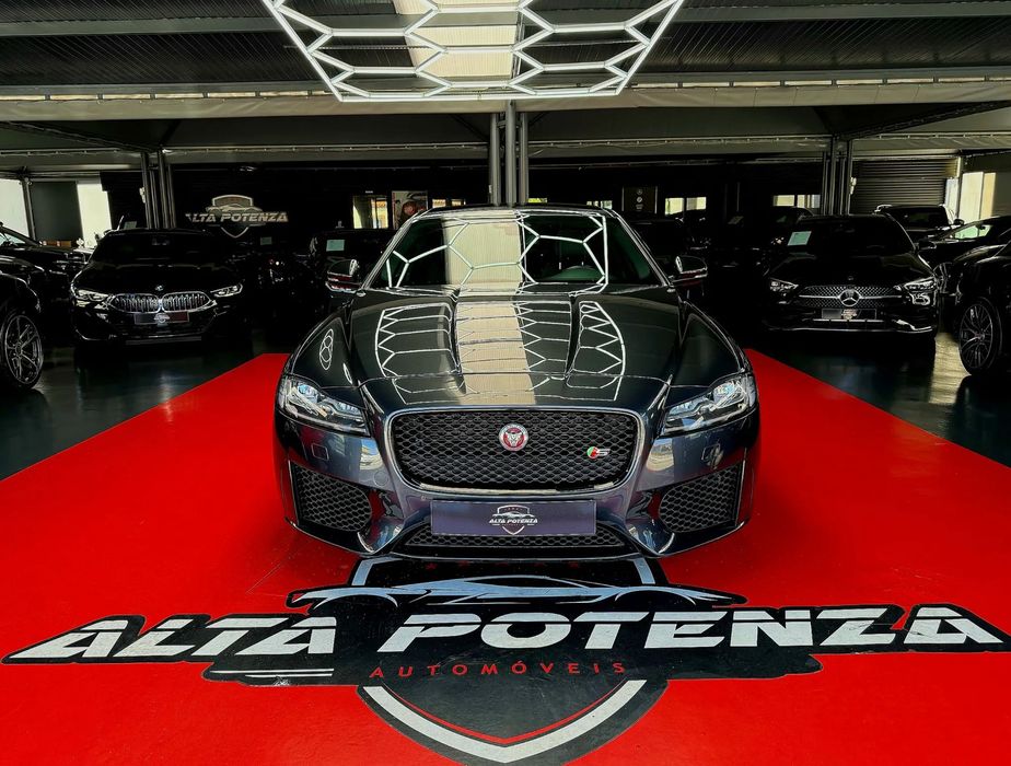 Jaguar XF 3.0 TDV6 300 Sport