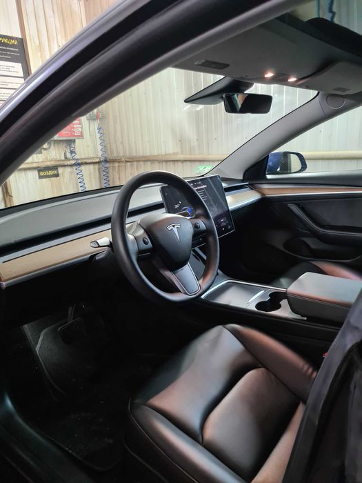Tesla model 3 dual motor