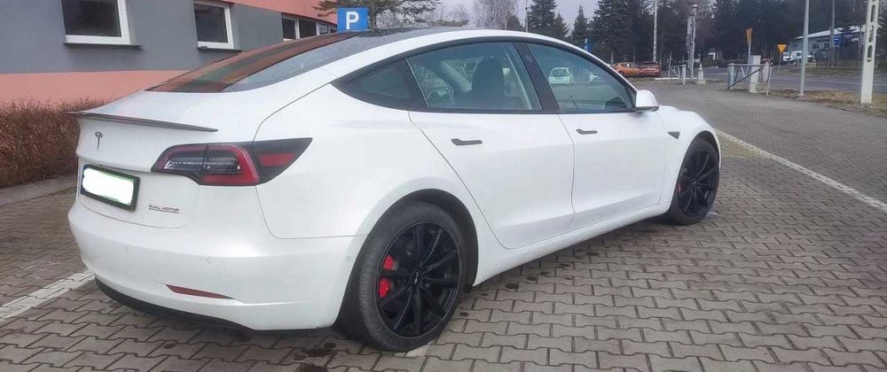 Продам Tesla Model 3 Performance 2022p