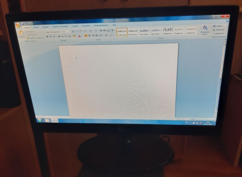 Продам комп'ютер Asus з монітором LG, тільки диск С