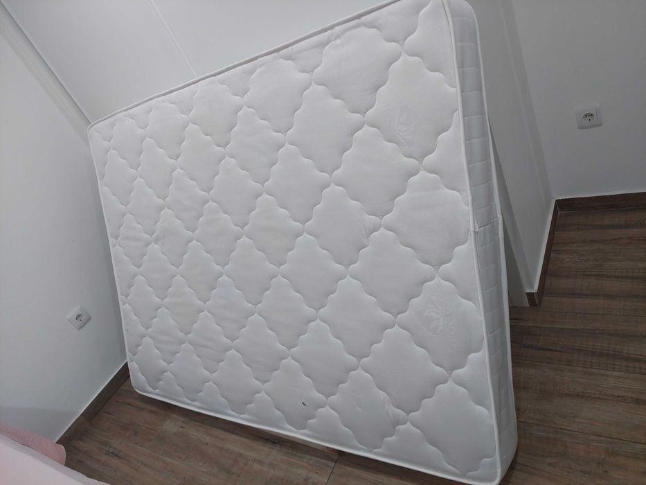 Colchão mola casal 183×133