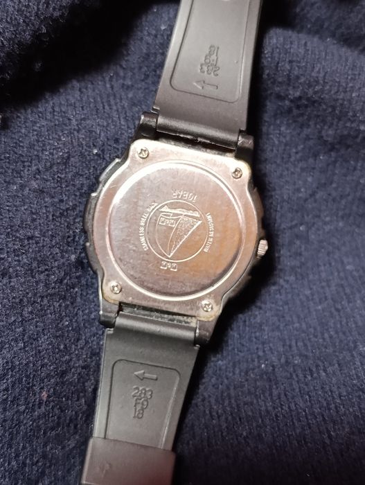 Мужские наручные часы Q&Q Quartz VP84-010 с водозащитой 10 бар