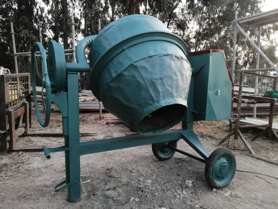 Betoneira 250 Litros - Motor Monofásico