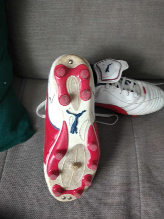 Puma Buty korki r. 37