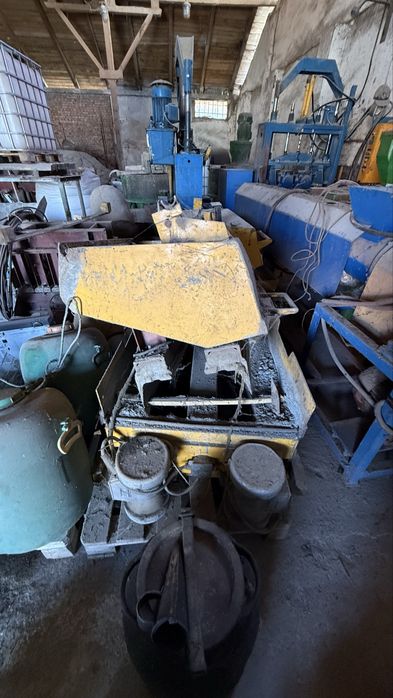 Вібропрес виробництво бруківки, обладнання