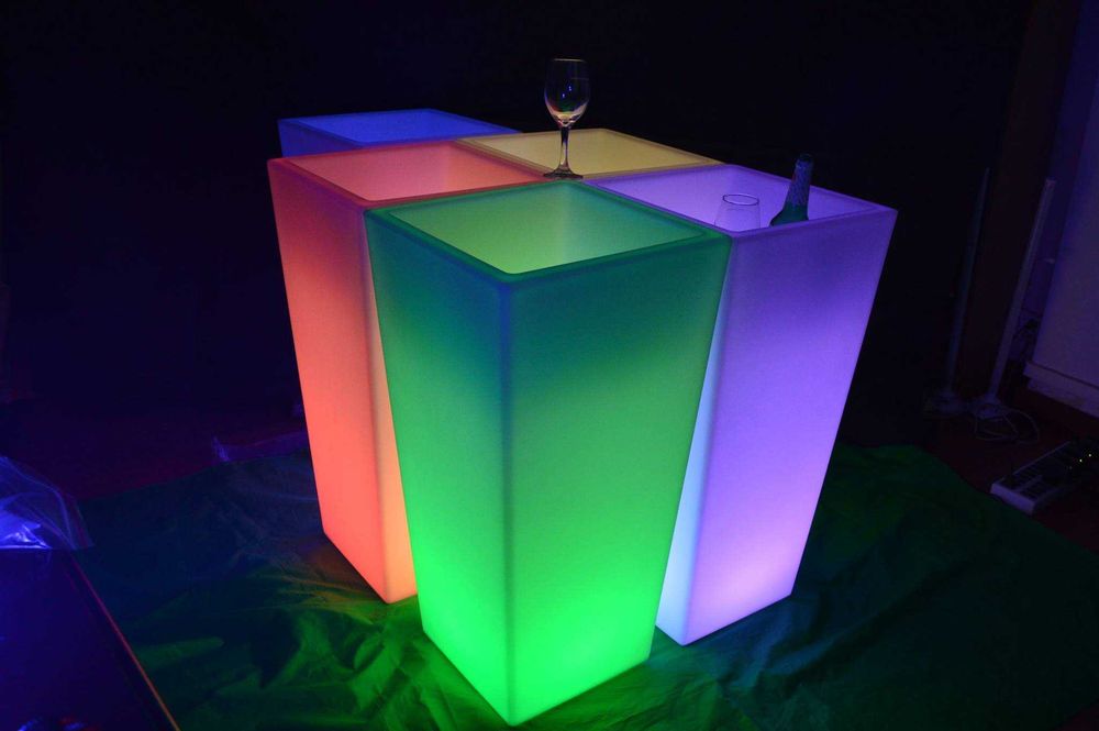 Vasos com luz e comando