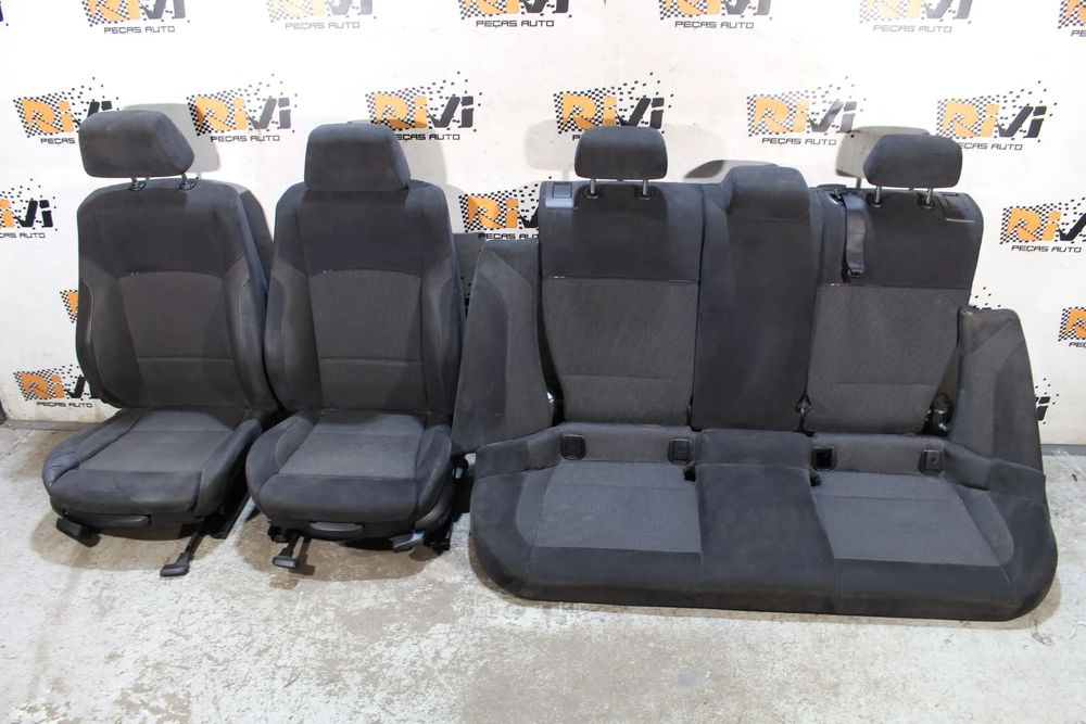 Conjunto de bancos BMW X1 (E84)