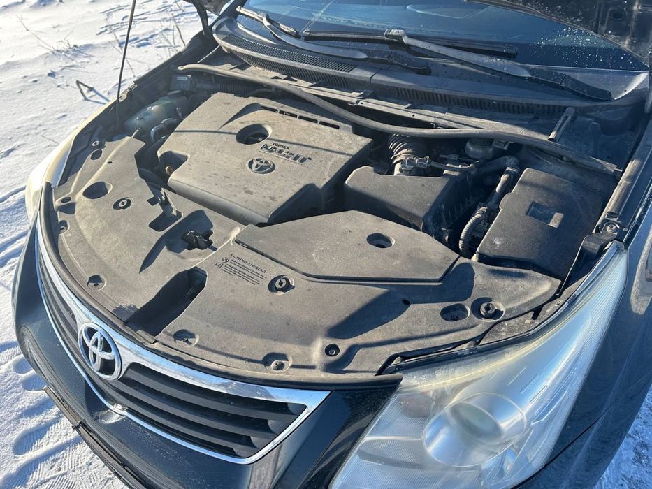 Toyota Avensis 2010 Webasto