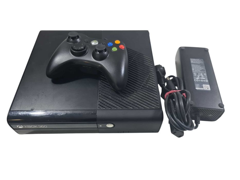 Konsola xbox 360 60gb z padem