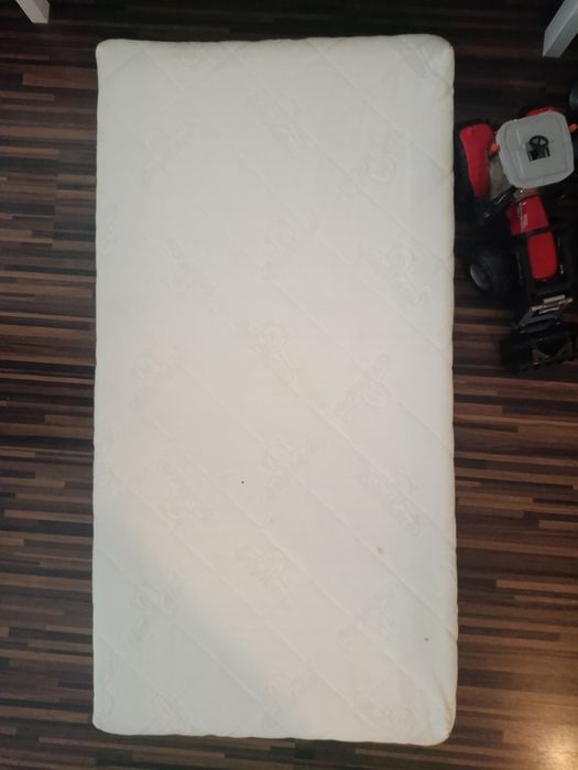 Łóżeczko niemowlęce