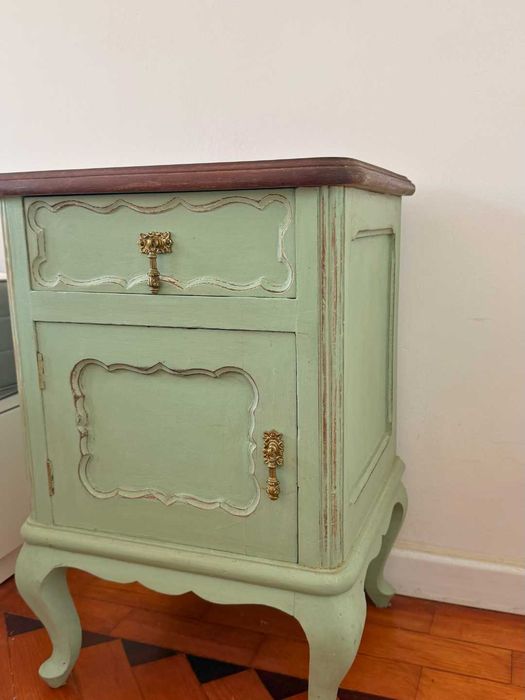 Par de Mesinhas de Cabeceira Vintage | Estilo Provençal