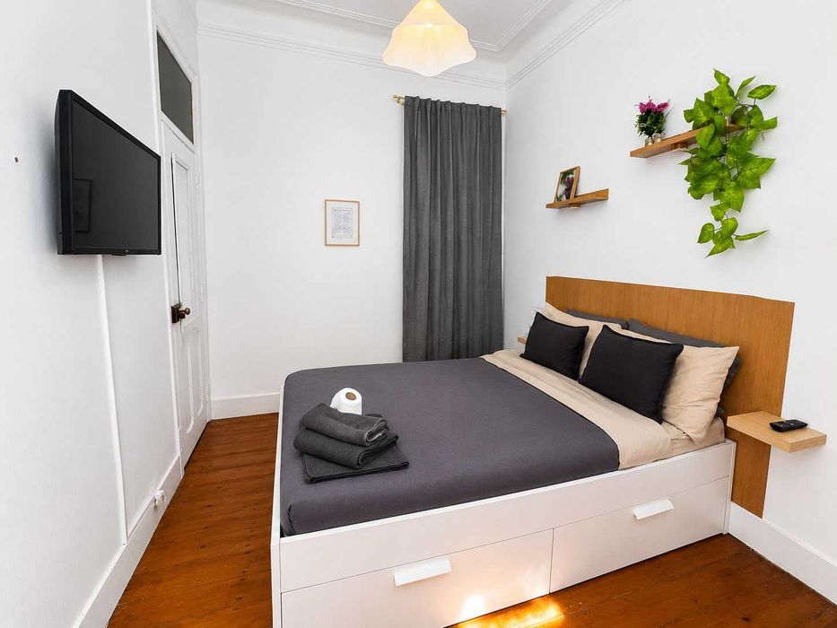 Quarto no coração de Arroios