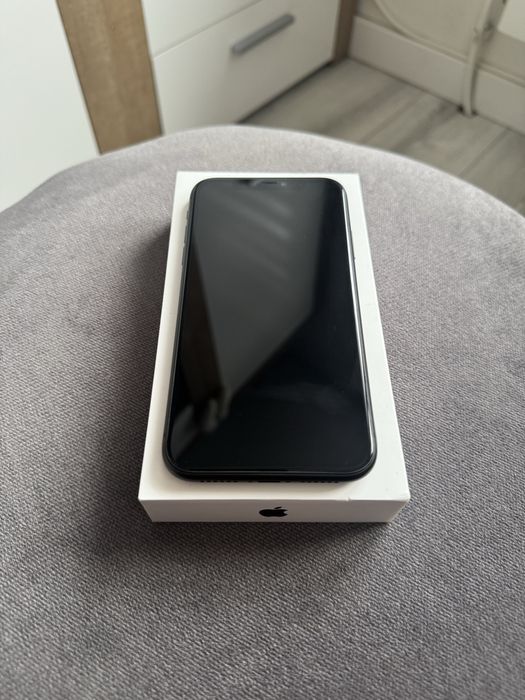 IPHONE 11 64 GB, stan idealny