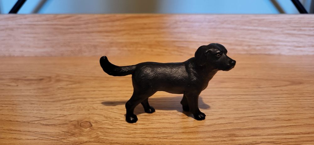 Schleich pies czarny labrador figurka model wycofany z 2001 r.