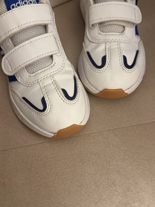 Кросівки adidas