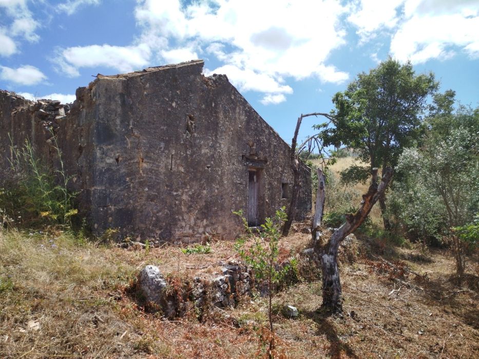 Casa em ruínasss
