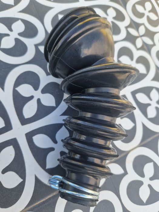 Tubo de entrada de agua da bomba