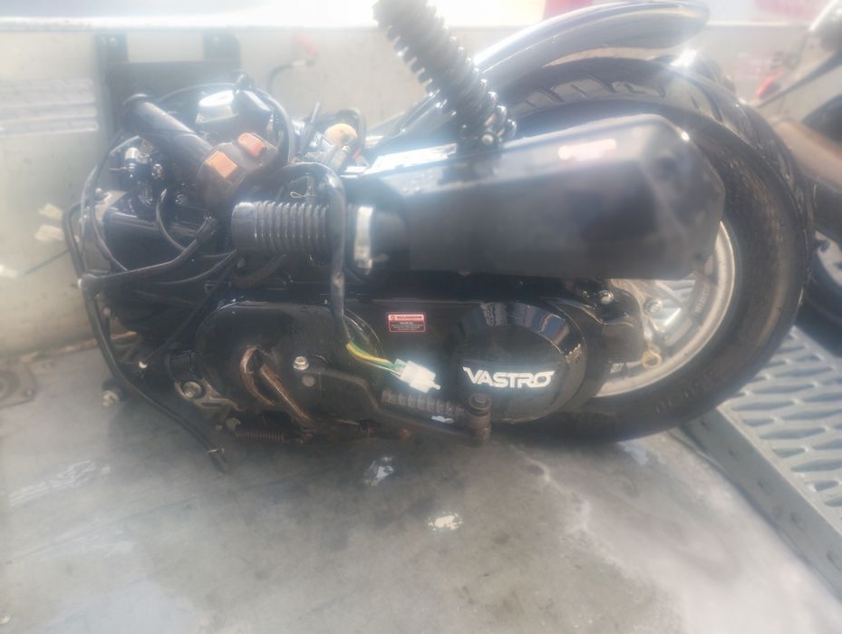 Silnik 50cm  4 t do skutera na koło 10 .