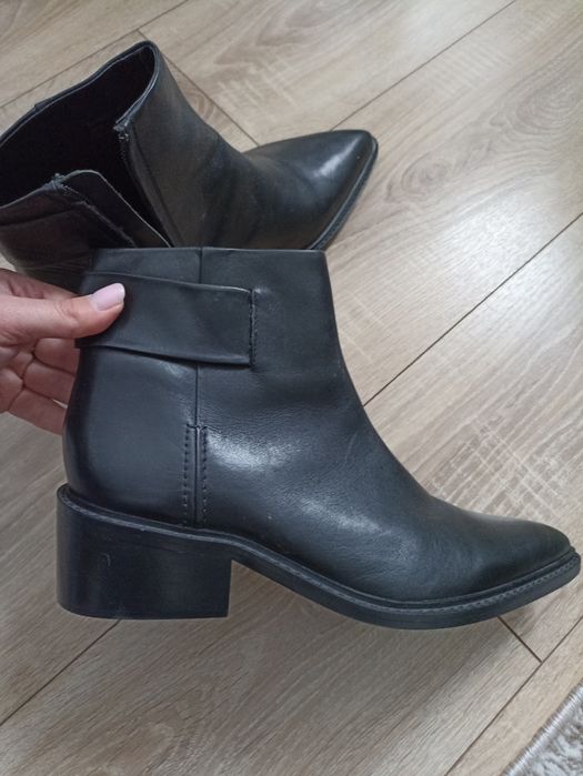 Чоботи жіночі Mango