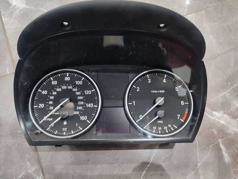 Licznik zegar BMW E90