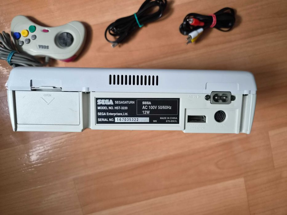 Ігрова консоль Sega Saturn біий колір регіон Японія оригінал комплект