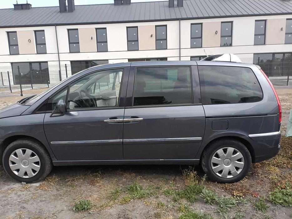 Samochód Citroen C 8