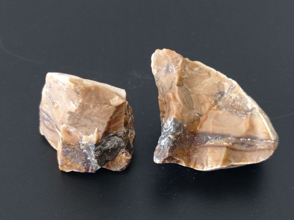 Minerał z Maroka, jaspis. 2 bryłki
