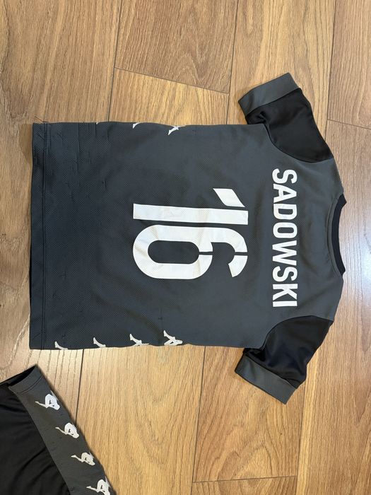 Komplet koszulka + spodenki Jagiellonia 140 cm