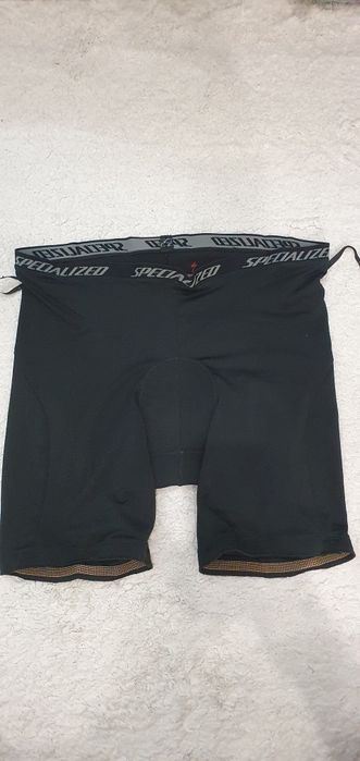 Велошорти specialized