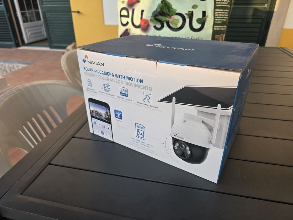 Câmara Exterior 4G Motorizada Nivian 2K – Com Painel Solar e Bateria