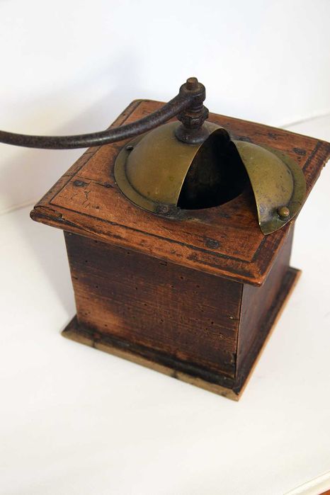 Moinho de Cafe Antigo