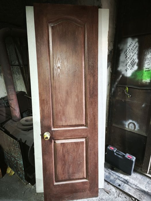 Продам міжкімнатні двері (б/в) — Різні моделі