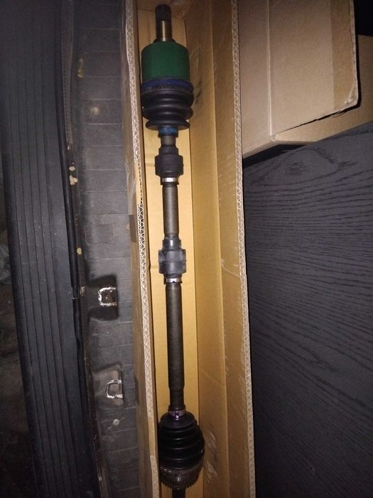 Полуоси в сборе Mitsubishi Space Wagon