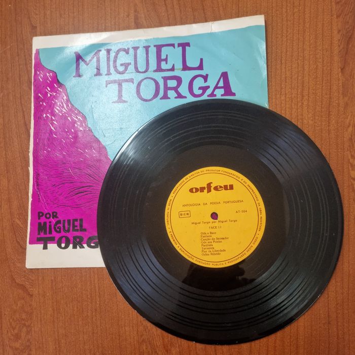 MIGUEL TORGA 
Por Miguel Torga (Vinil)