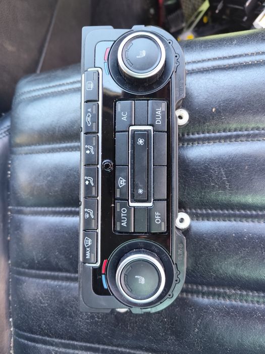 Panel nawiewu klimatyzacji VW Passat B7 CC Golf IV 5K0.907.044FB