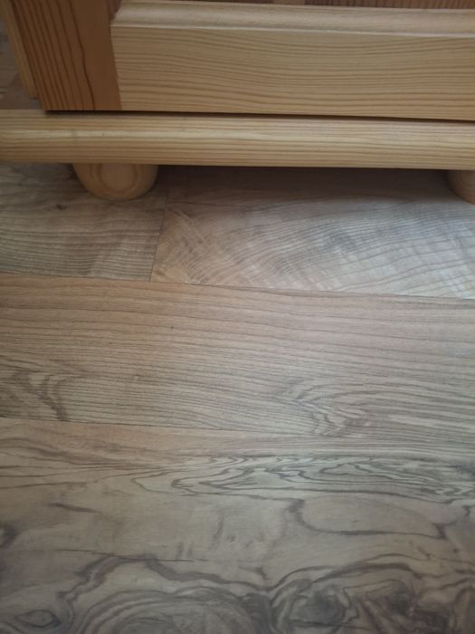 Szafki nocne drewniane